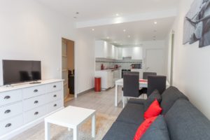 Fully furnished studios and apartments near Clamart City Center, Paris-Porte de Versailles, Versailles City Center and Castle, Issy-Les-Moulineaux, Boulogne Billancourt, Châtillon, Vanves, Malakoff and Paris City Center...