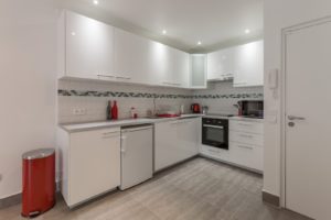 Fully furnished studios and apartments near Clamart City Center, Paris-Porte de Versailles, Versailles City Center and Castle, Issy-Les-Moulineaux, Boulogne Billancourt, Châtillon, Vanves, Malakoff and Paris City Center...