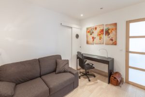 Fully furnished studios and apartments near Clamart City Center, Paris-Porte de Versailles, Versailles City Center and Castle, Issy-Les-Moulineaux, Boulogne Billancourt, Châtillon, Vanves, Malakoff and Paris City Center...